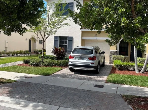 460 NE 194th Ter Trlr 460, Miami, FL 33179