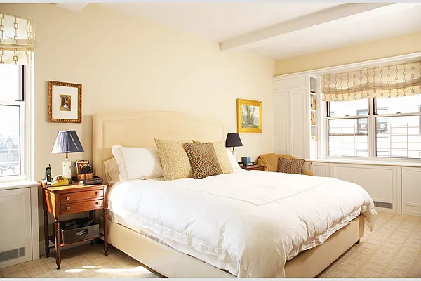 Sold by Stribling | media 11