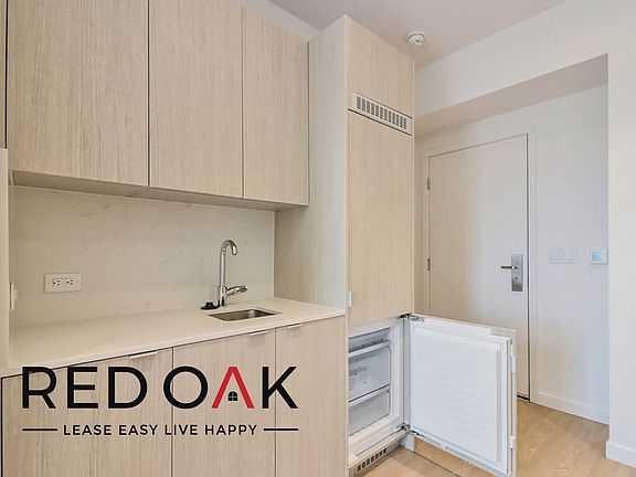 5th image of 8820 Belford Ave APT 3101