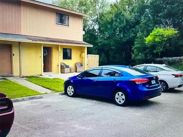 1st image of 4024 Oak Limb Ct