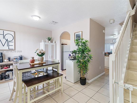 3rd image of 1420 NE 33rd Ave #10515