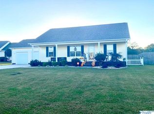 180 Walley Dr, Arab, AL 35016