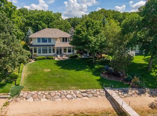 4520 Linwood Ln, Excelsior, MN 55331