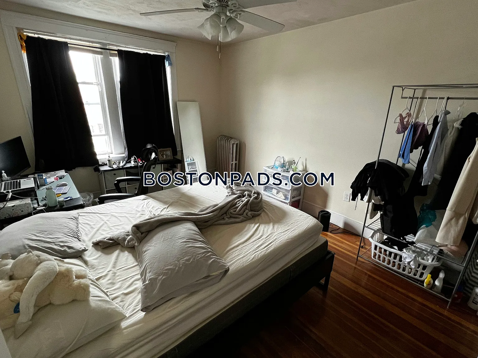 2 bed, 9999 sqft, $2,500 — Photo 4
