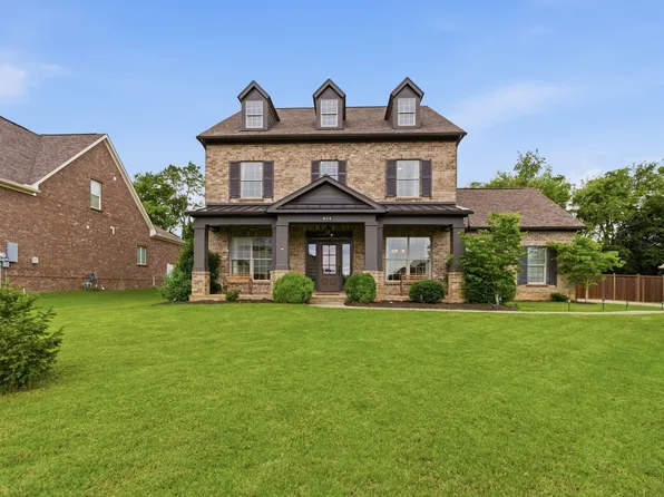 824 Topaz Dr, Murfreesboro, TN 37128