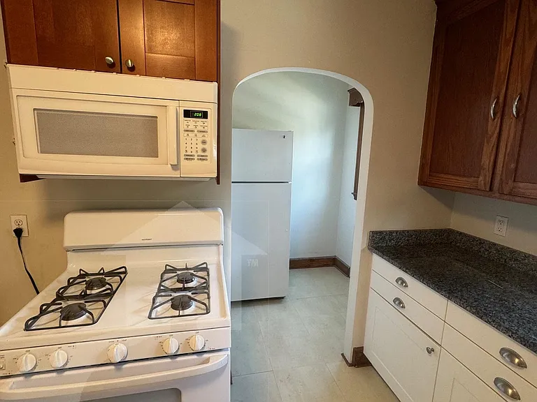 19 Hancock Ave — Photo 4