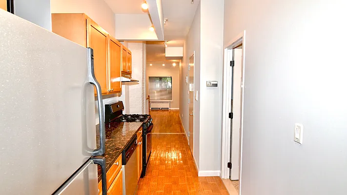 Rented by Nooklyn NYC LLC | media 19