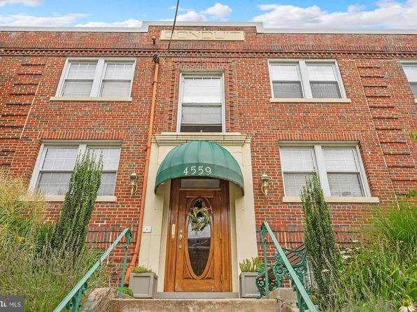 4559 Macarthur Blvd NW APT 201, Washington, DC 20007