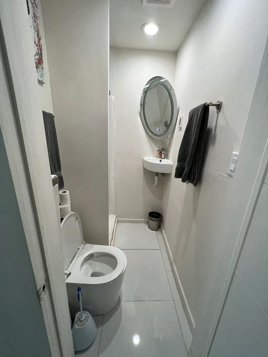 Building Photo - 1829 Fillmore St #24