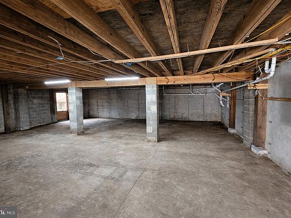 5th image of 48 Watsons Mill Rd