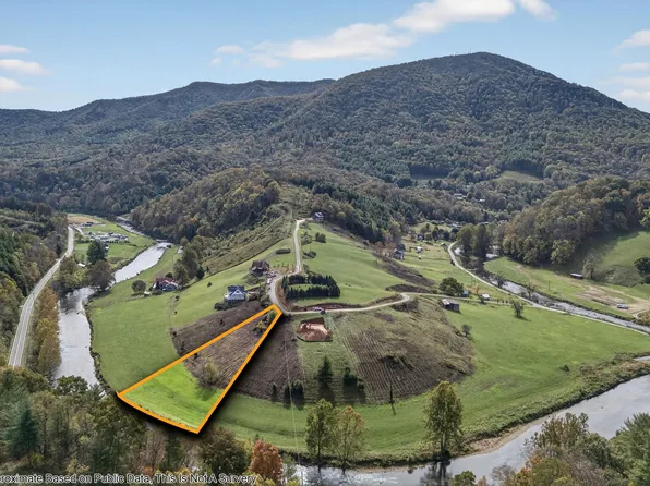 262 River Landing Way, Lansing, NC 28643