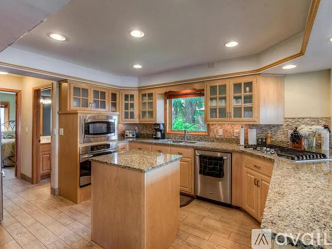 2815 McKenzie Point Rd — Photo 11