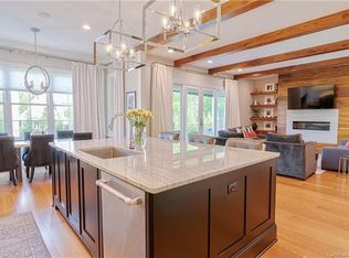 3323 Willow Oak Rd, Charlotte, NC 28209