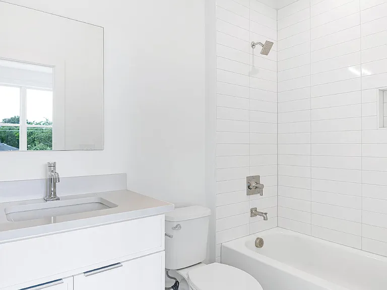 1412 Sawyer Rd #102 — Photo 19