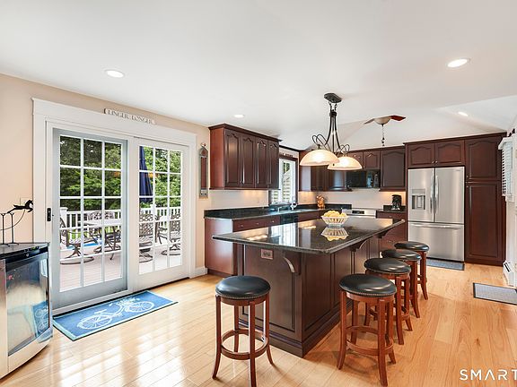 4th image of 25 Fleetwood Road
