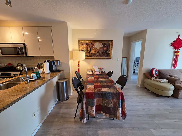 2289 Yukon Cres #1203 — Photo 11