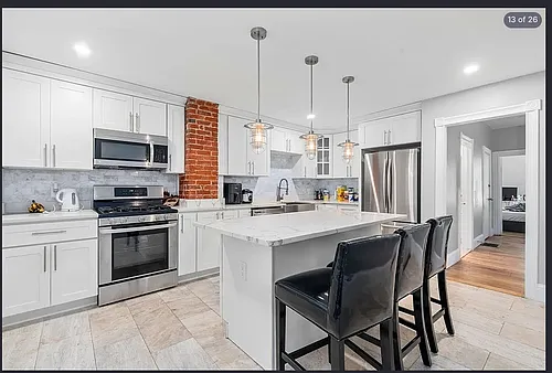 20 Carson St #1 Photo 1