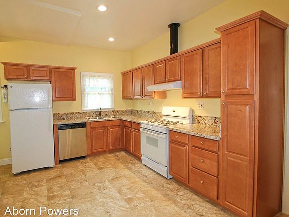 4th image of 309 14th St