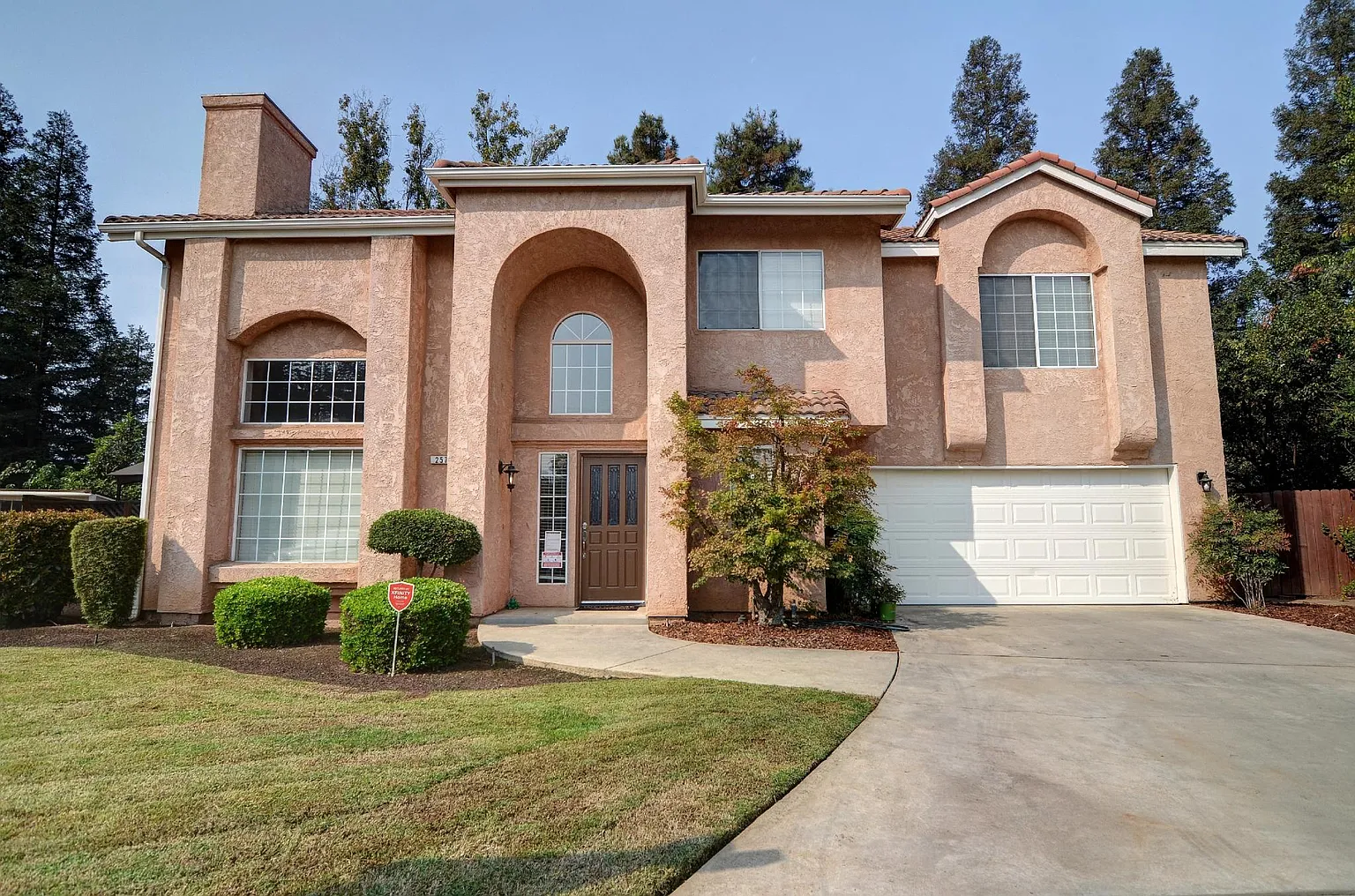 257 E Braddock Dr photo 1