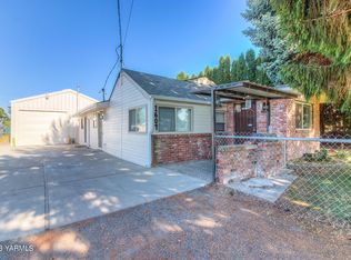 1607 S 9th Ave, Yakima, WA 98902