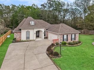 722 Saint Charles Ct, Ponchatoula, LA 70454