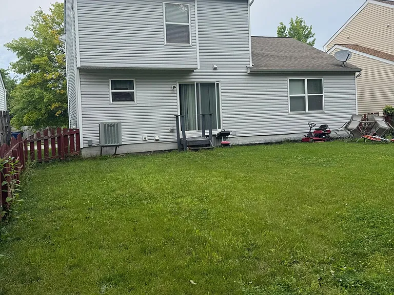 8305 Crete Ln — Photo 8