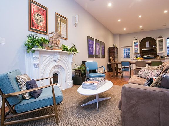 5th image of 525 Gates Ave APT 1