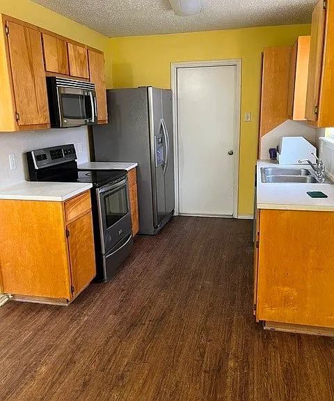 717 Dominga St — Photo 11