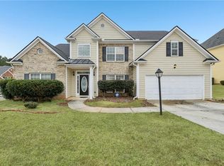 2393 Shady Maple Ln, Loganville, GA 30052