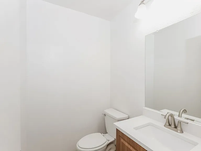 4014 E Apollo Rd — Photo 15