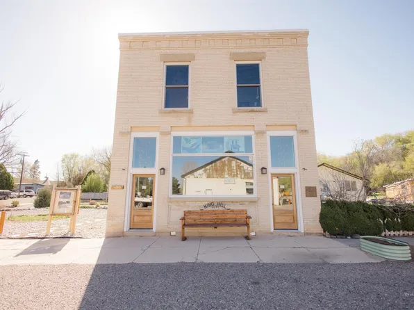 4183 N Meridian St, King Hill, ID 83633