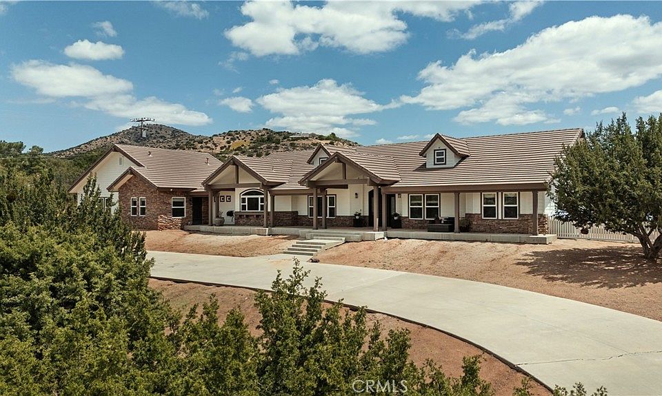 1st image of 33322 Deerglen Ln