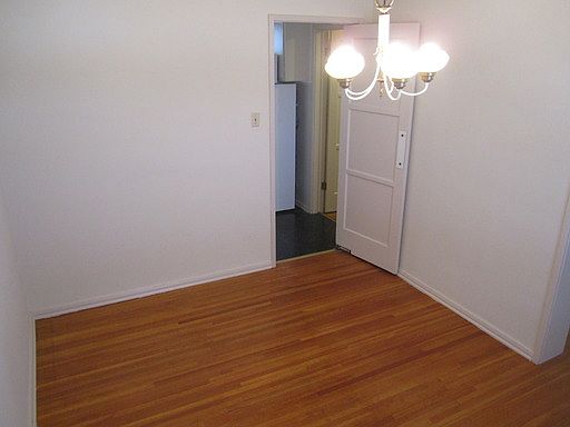 4th image of 5113 Mount Royal Dr