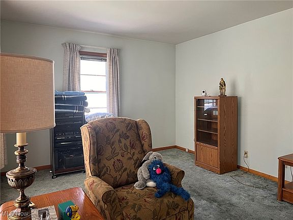 3rd image of 1395 Tonawanda Ave