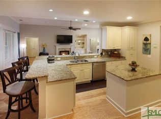 18 Bluegrass Ln, Savannah, GA 31405