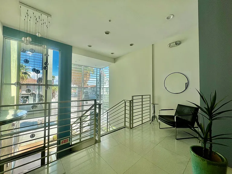 803 N Palm Canyon Dr #8 — Photo 27