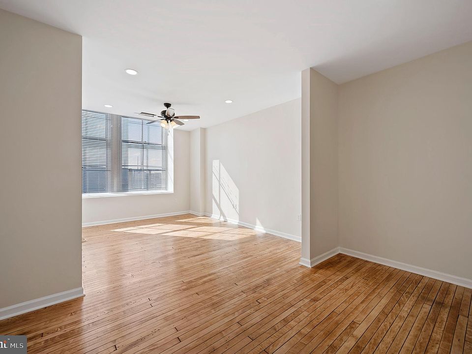 1st image of 1050 E Montgomery Ave #309