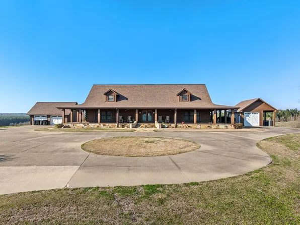 155 Sharon Moss Rd, Laurel, MS 39443