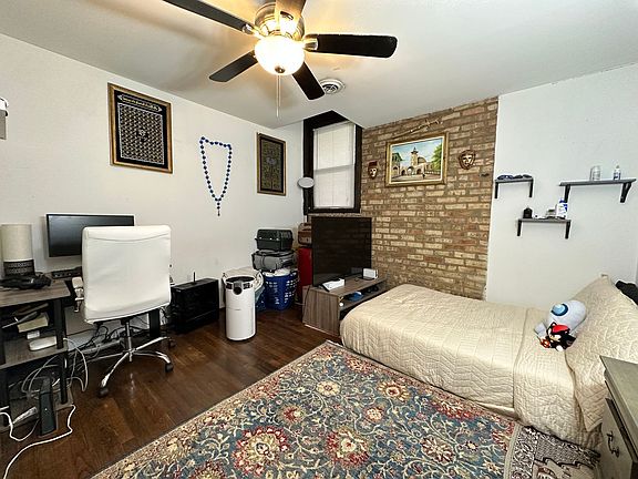 5th image of 922 W Webster Ave #2209-3