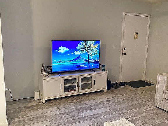 5th image of 1514 Edgewater Cir APT 3