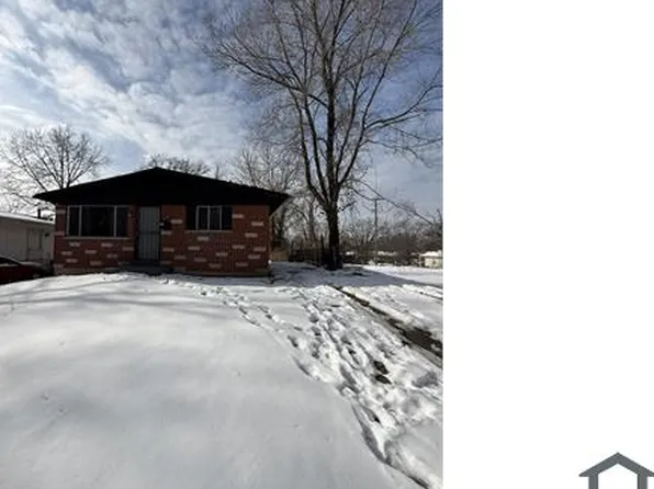 10189 Count Dr, Saint Louis, MO 63136