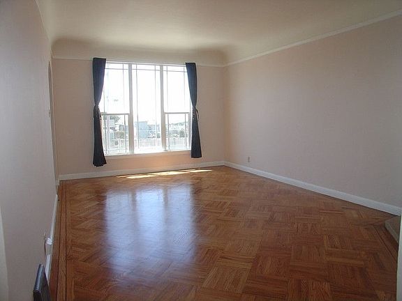2nd image of 2282 44th Ave