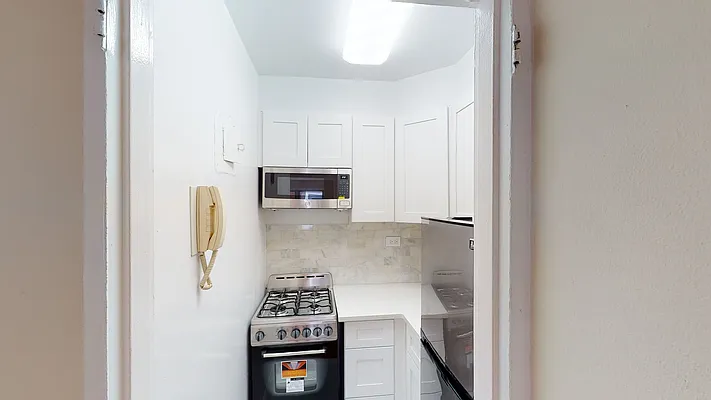 Rented by AZ REALTY NYC LLC | media 5