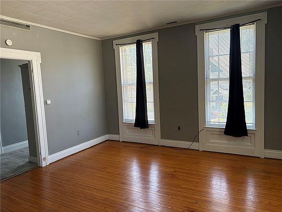 4th image of 11 Bridge St