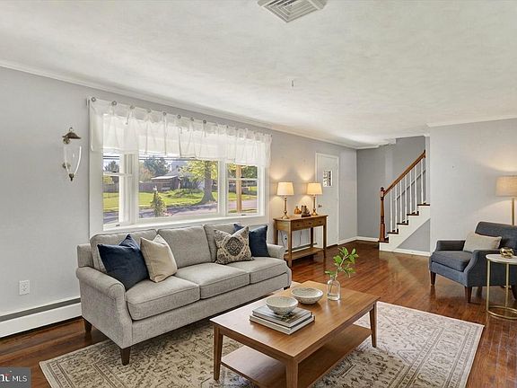 4th image of 115 Fairview Dr