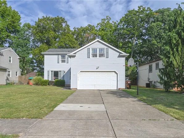 2552 Augustine Dr, Parma, OH 44134