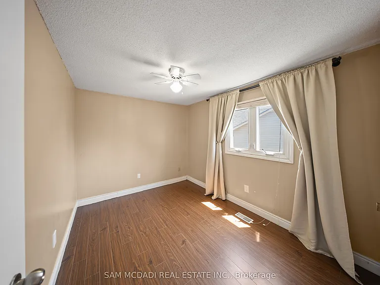 3949 Teakwood Dr — Photo 13