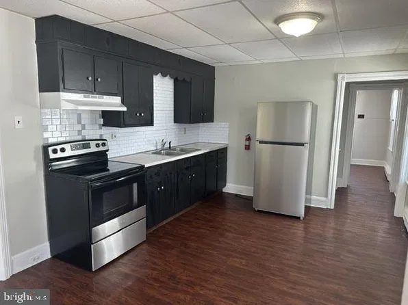 433 W 1st Ave, Parkesburg, PA 19365