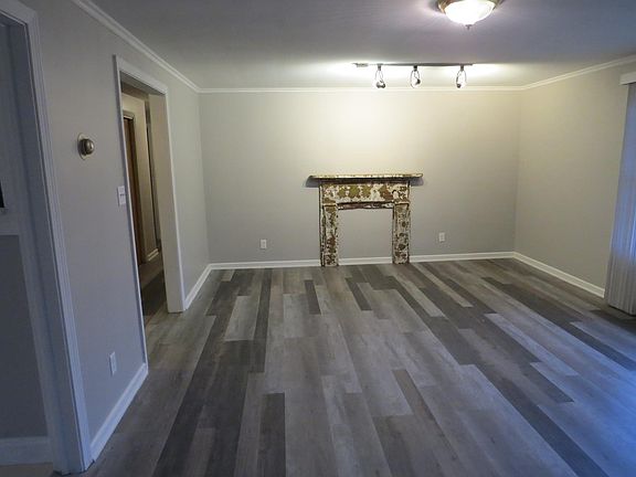 2nd image of 5327 Old Oxford Ln
