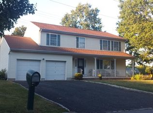 85 Normandy Dr, Piscataway, NJ 08854